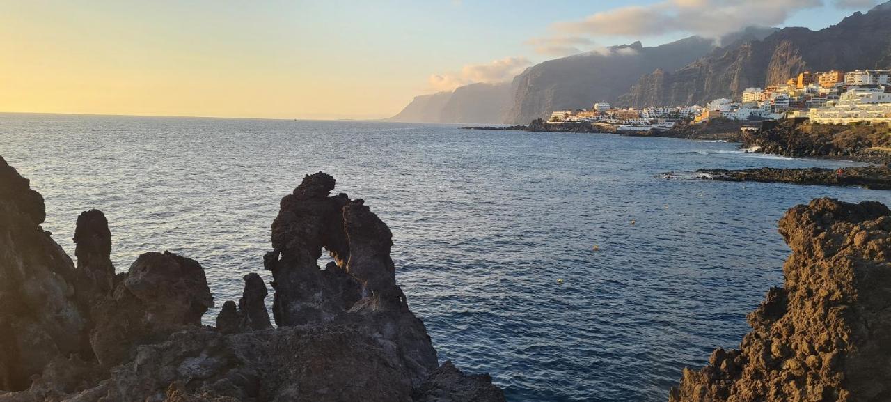 Paulmarie Apartment Gigantes Ocean Lounge 푸에르토 데 산티아고 외부 사진