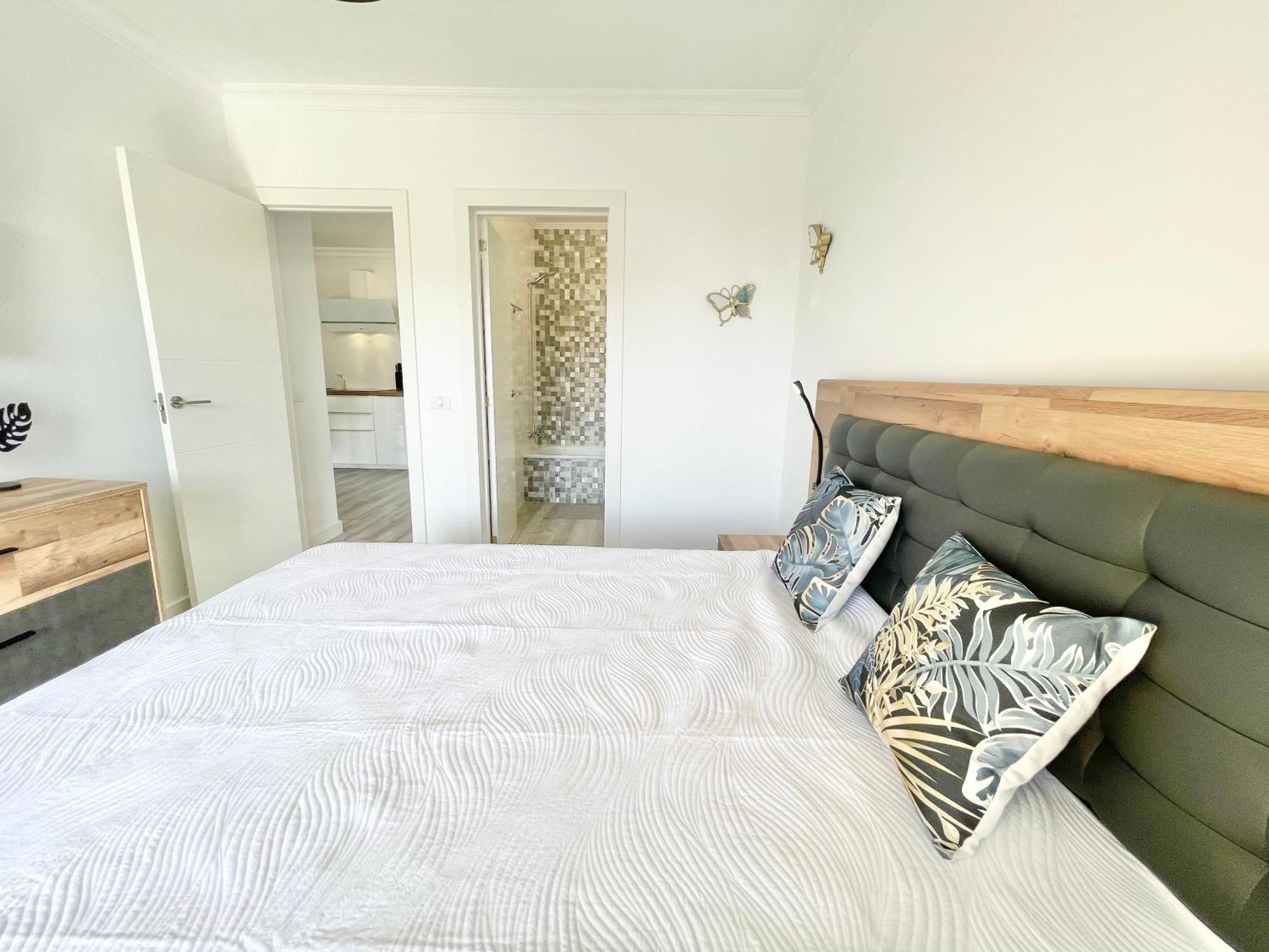 Paulmarie Apartment Gigantes Ocean Lounge 푸에르토 데 산티아고 외부 사진