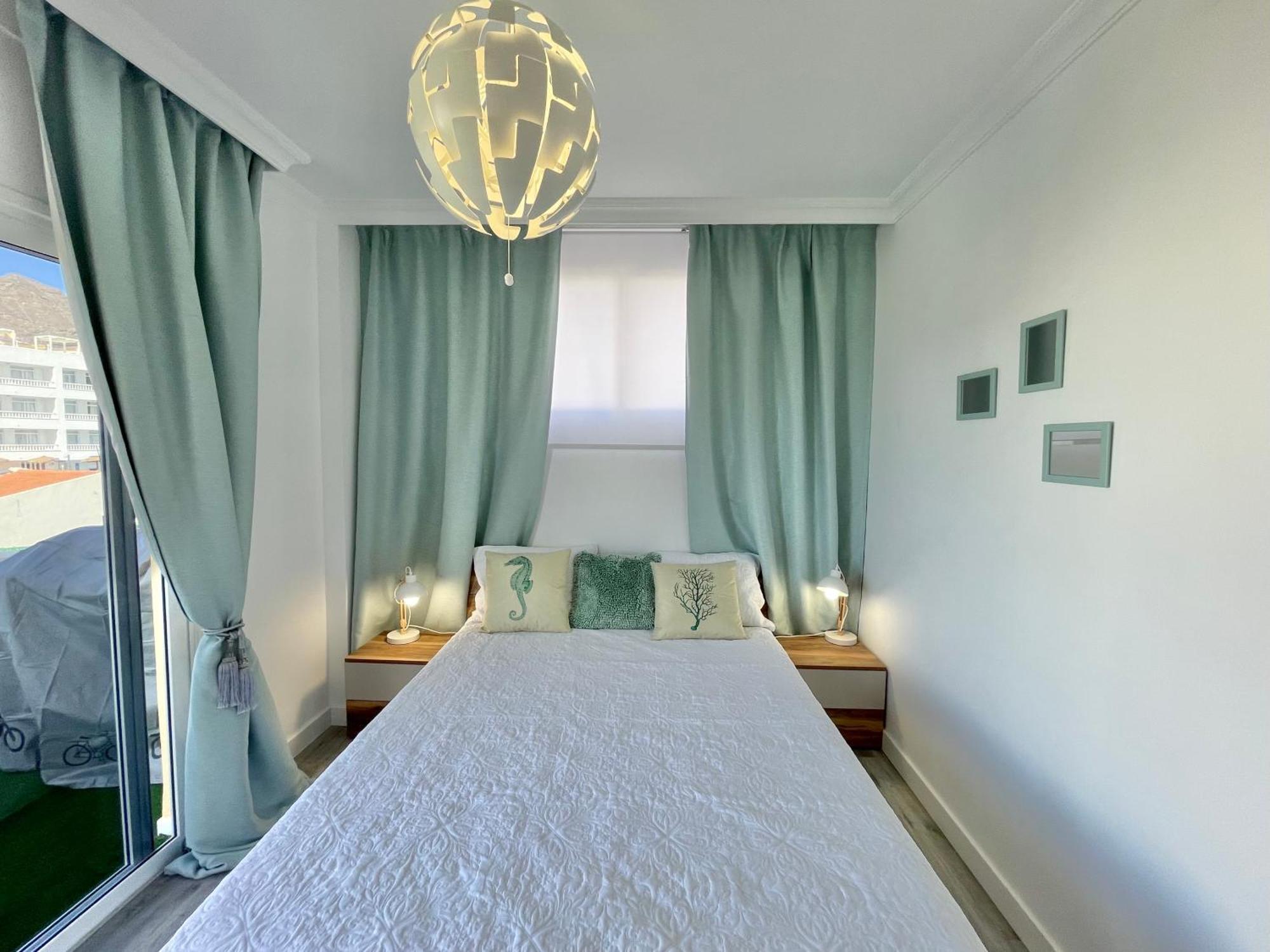 Paulmarie Apartment Gigantes Ocean Lounge 푸에르토 데 산티아고 외부 사진
