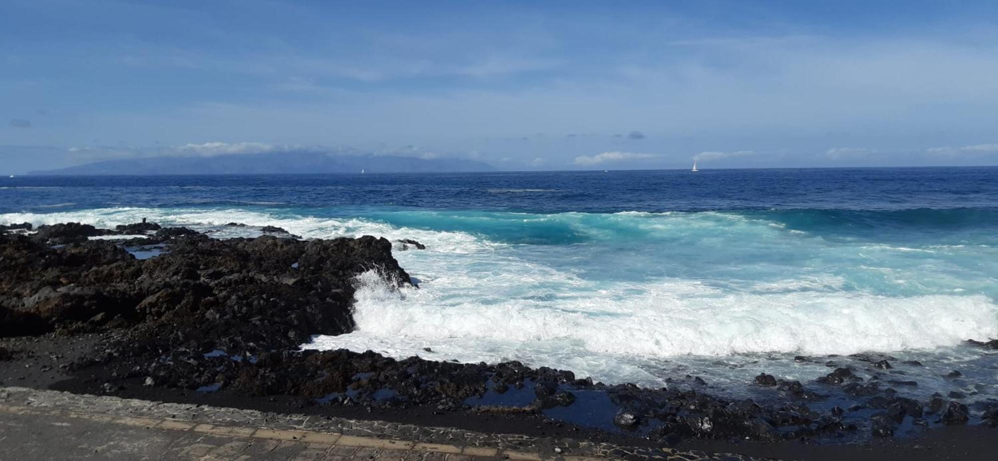 Paulmarie Apartment Gigantes Ocean Lounge 푸에르토 데 산티아고 외부 사진