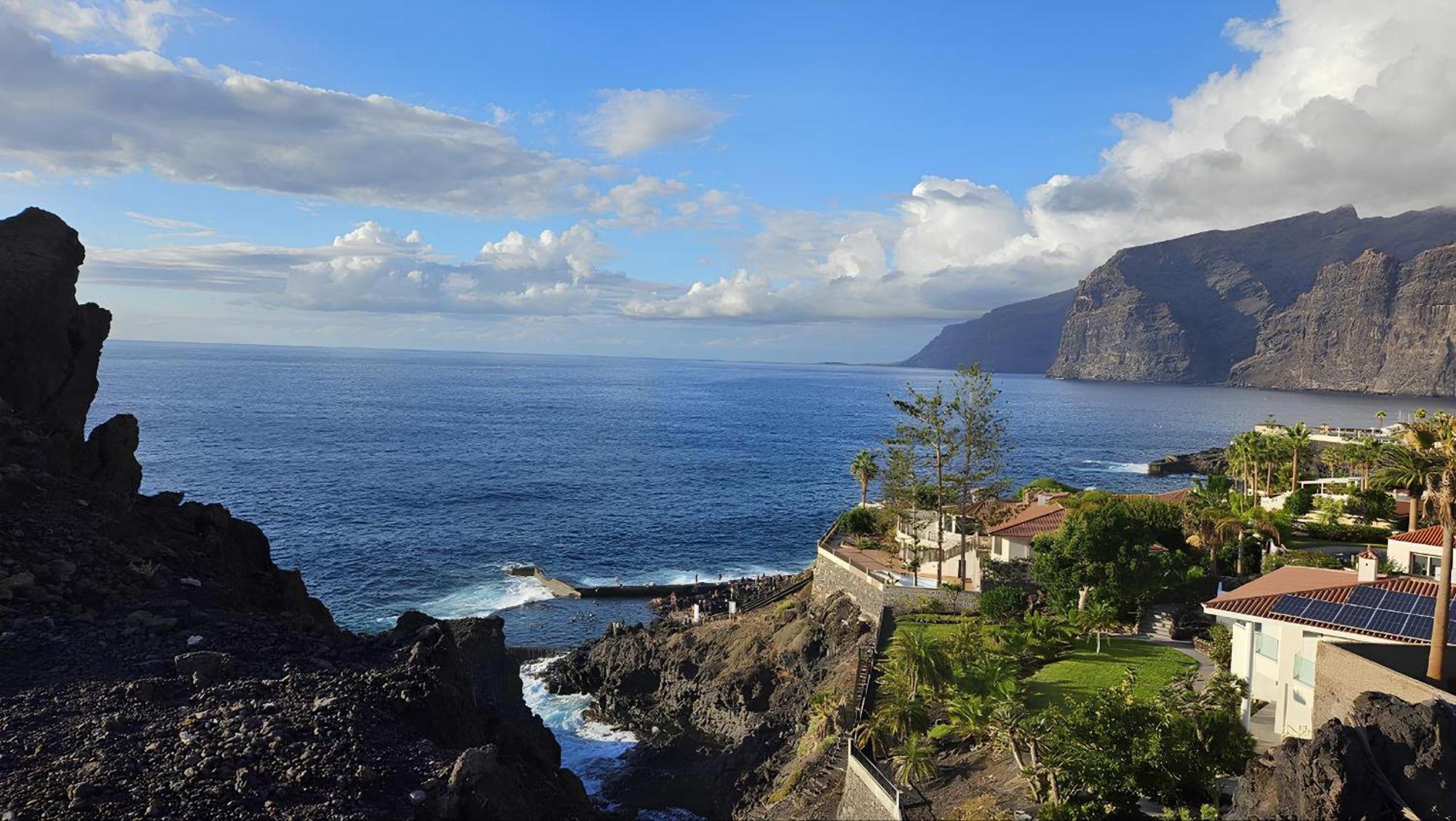 Paulmarie Apartment Gigantes Ocean Lounge 푸에르토 데 산티아고 외부 사진