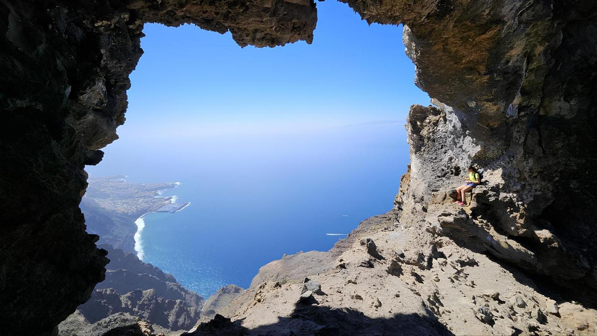 Paulmarie Apartment Gigantes Ocean Lounge 푸에르토 데 산티아고 외부 사진