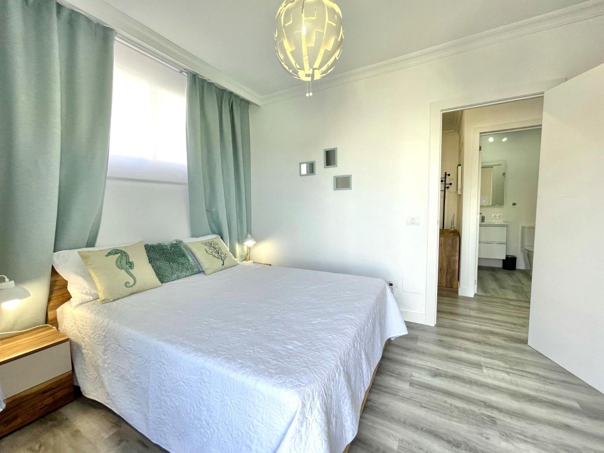 Paulmarie Apartment Gigantes Ocean Lounge 푸에르토 데 산티아고 외부 사진